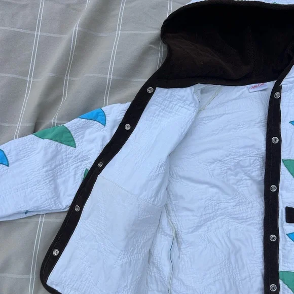 Handmade Upcycled Vintage Quilt Jacket with Hood - Picture 7 of 10